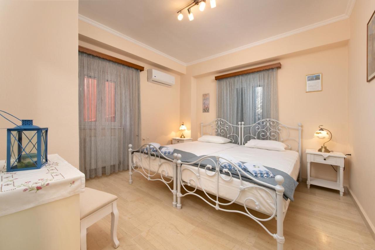 The Old Mansion Apartment Sinarades Ngoại thất bức ảnh